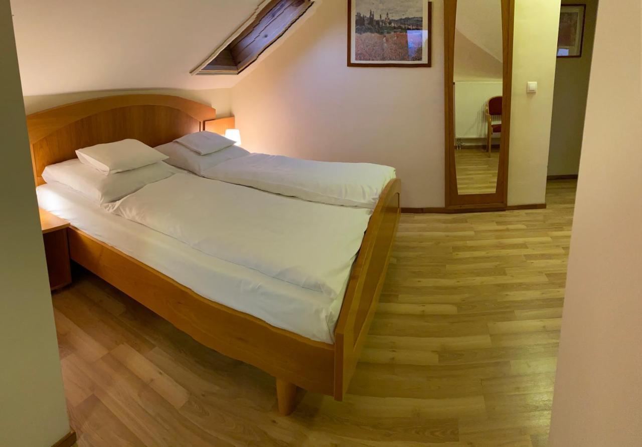Bed and Breakfast Aurora Panzio Бік Екстер'єр фото